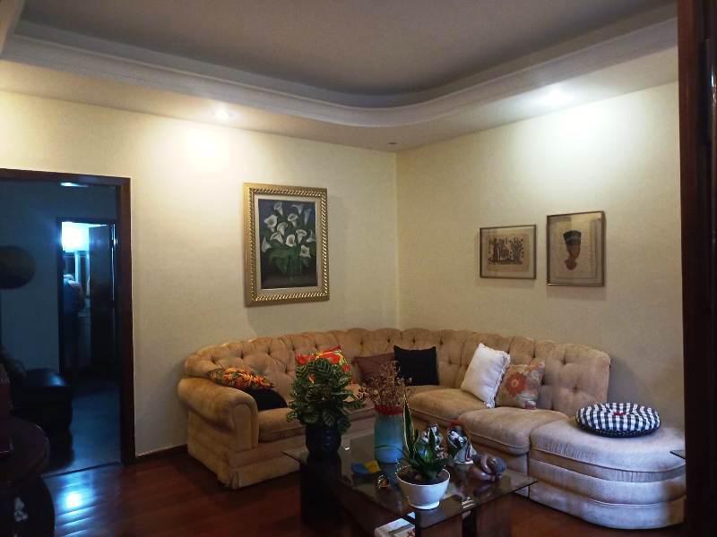 Casa, Caiçaras, 4 Quartos, 3 Vagas, 1 Suíte