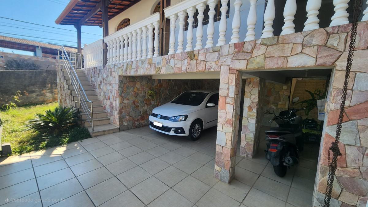 Casa, Jardim Pérola, 3 Quartos, 2 Vagas, 1 Suíte