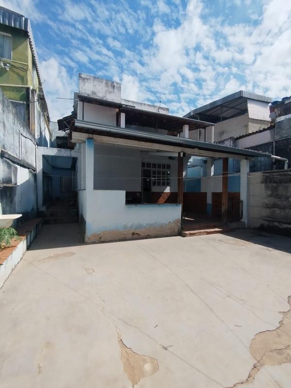 Casa, Santa Cruz, 5 Quartos, 1 Vaga, 1 Suíte