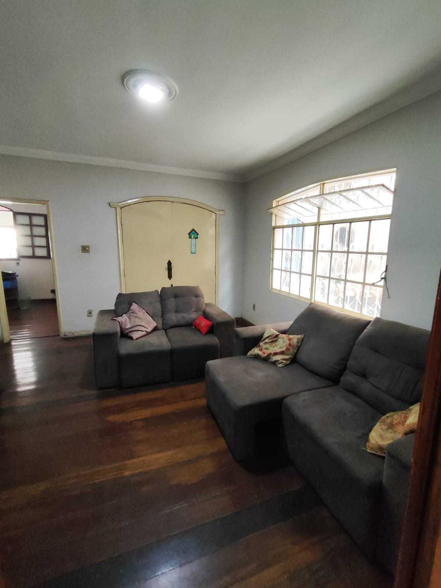 Casa, Planalto, 7 Quartos, 3 Vagas, 3 Suítes