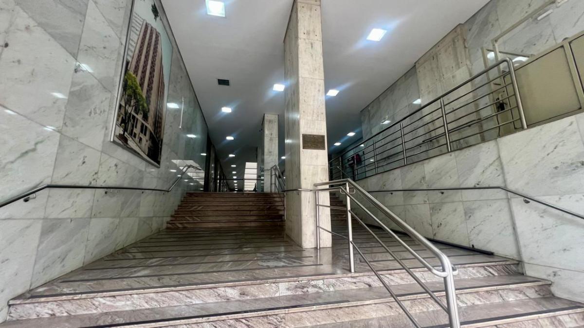 Sala, Centro, 0 Quarto, 1 Vaga