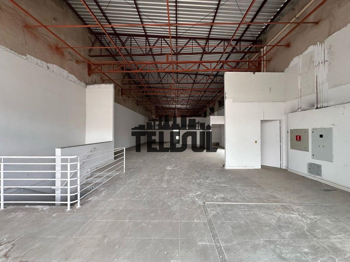 Galpão, Jardim Andere, 0 Quarto, 14 Vagas