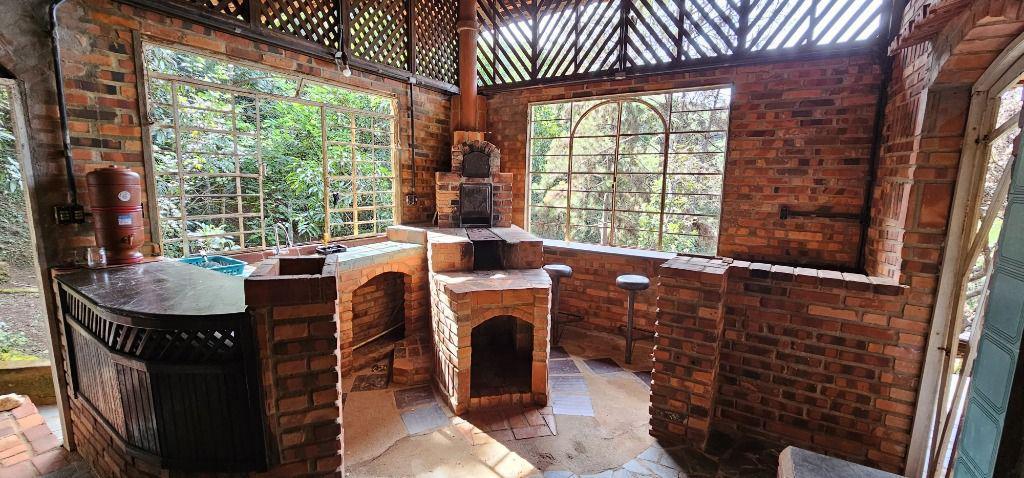 Fazenda, Morro da Cruz, 4 Quartos, 0 Vaga