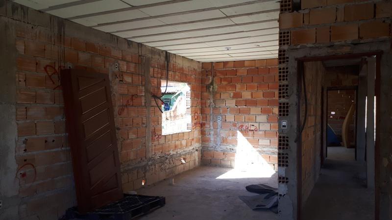 Casa, Nacional, 2 Quartos, 6 Vagas, 2 Suítes