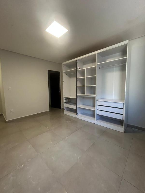 Casa Comercial, Vila Clóris, 3 Quartos, 2 Vagas, 1 Suíte