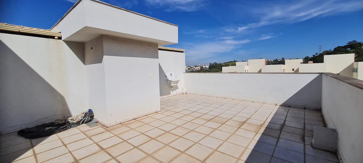 Cobertura, Arvoredo, 2 Quartos, 1 Vaga