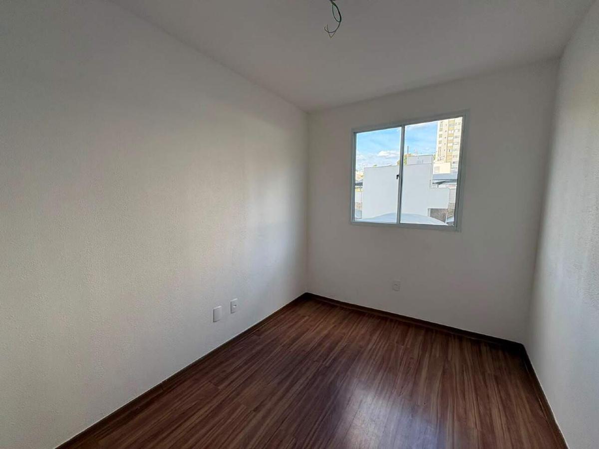 Apartamento, Palmeiras, 2 Quartos, 1 Vaga