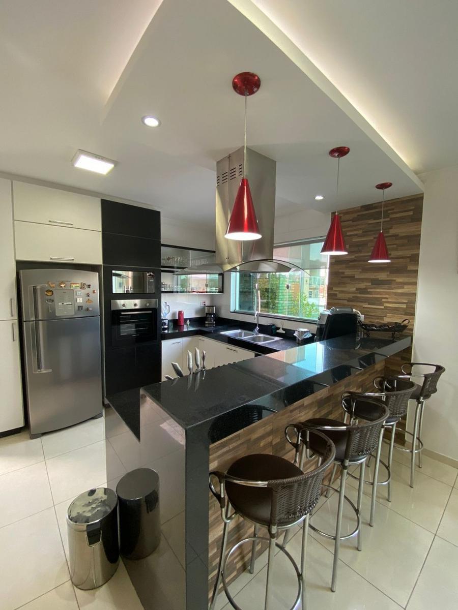 Casa, Novo Glória, 4 Quartos, 5 Vagas, 1 Suíte