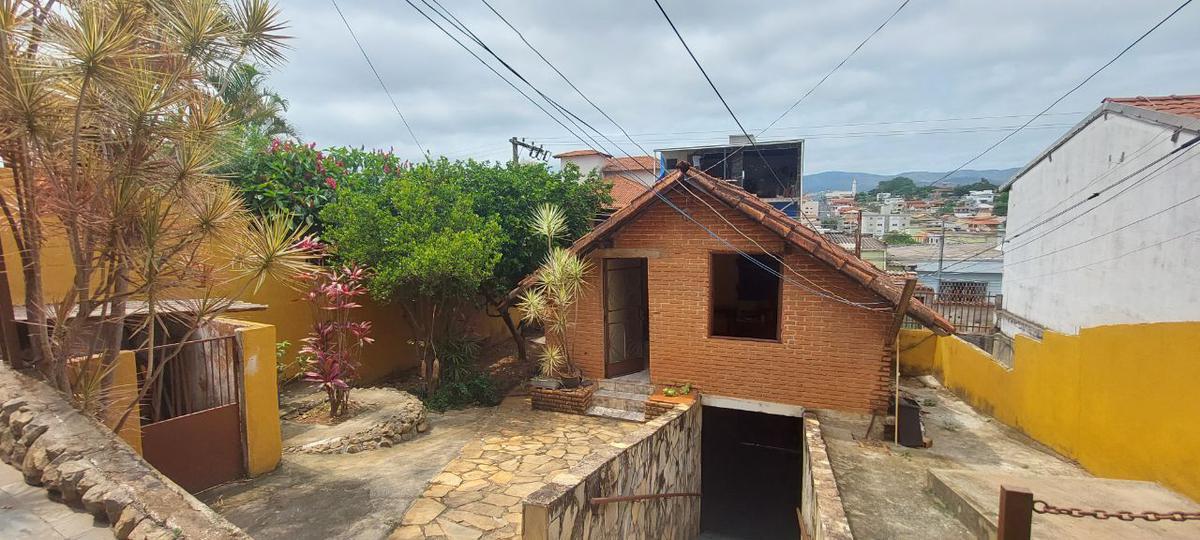 Casa, Santa Helena, 3 Quartos, 2 Vagas, 1 Suíte