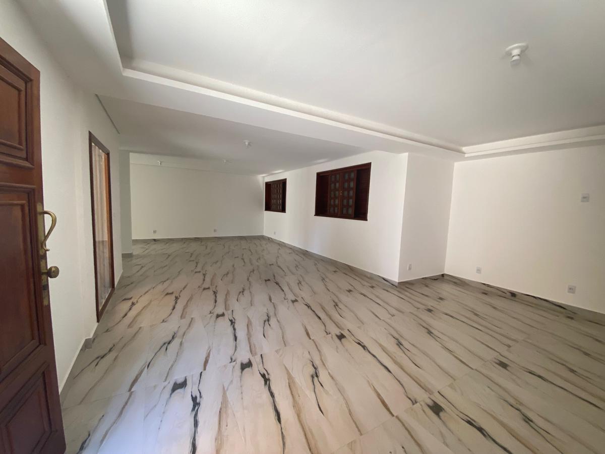 Casa, Castelo, 4 Quartos, 4 Vagas, 3 Suítes