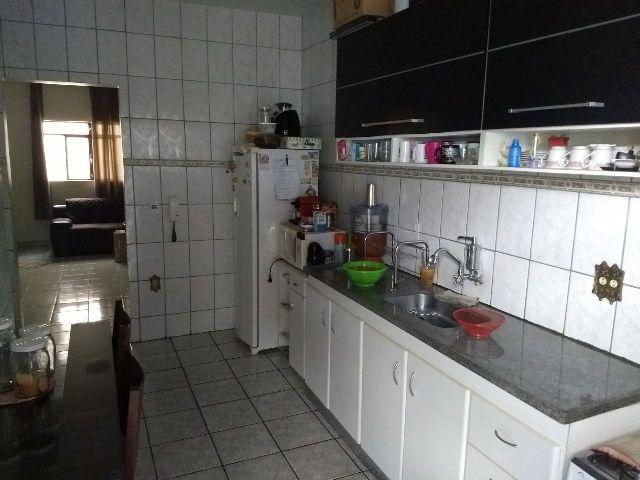 Casa, Xangri-lá, 2 Quartos, 1 Vaga, 0 Suíte