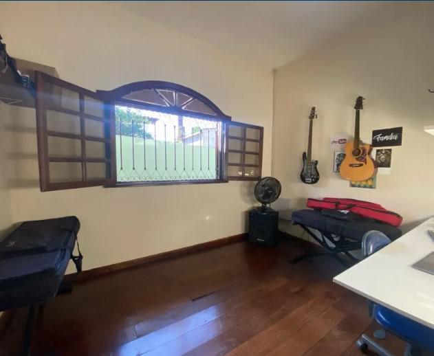 Casa, Dona Clara, 3 Quartos, 6 Vagas, 1 Suíte