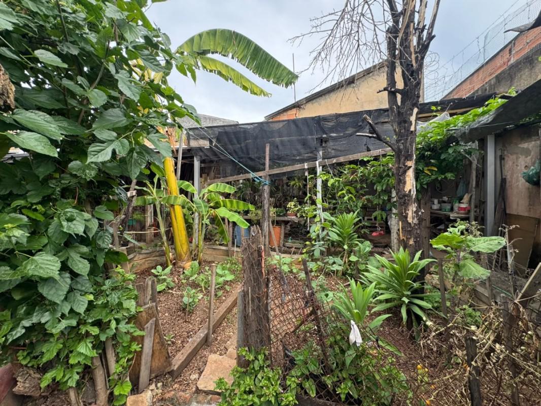 Casa, Concórdia, 4 Quartos, 2 Vagas, 1 Suíte