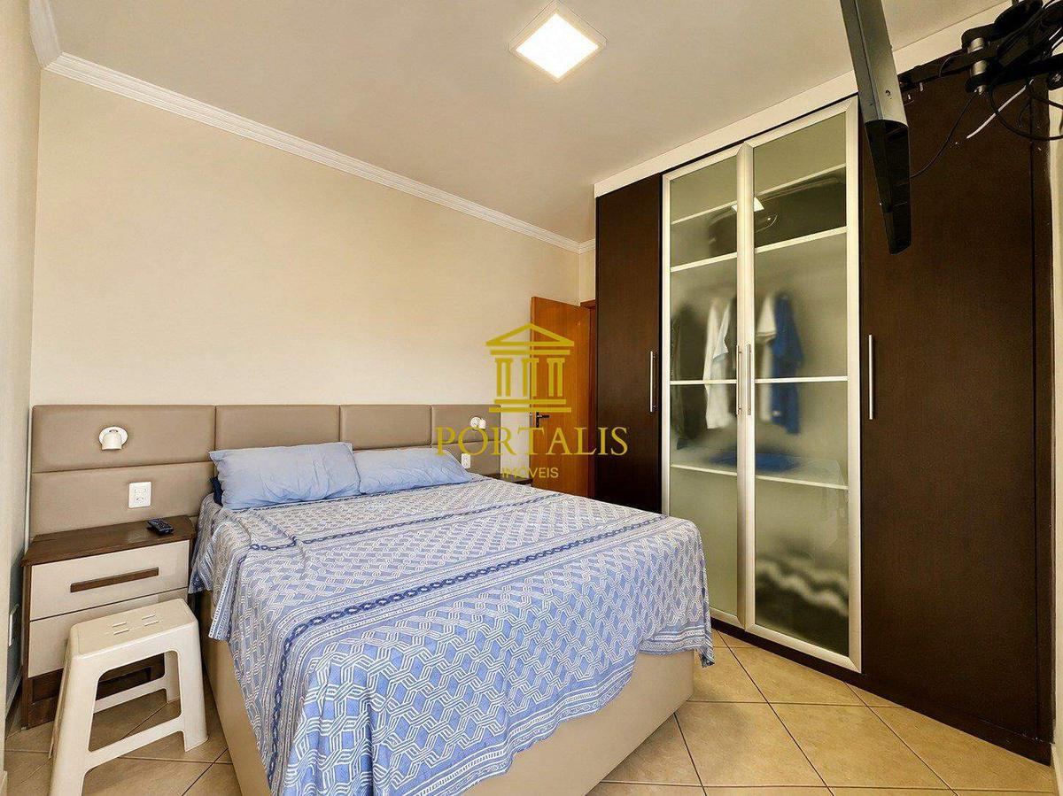 Apartamento, Castelo, 2 Quartos, 1 Vaga, 1 Suíte