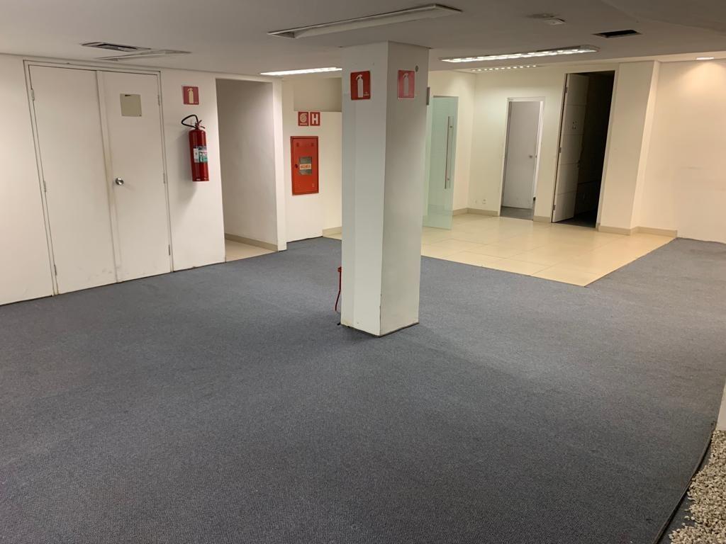 Prédio, Barreiro, 0 Quarto, 0 Vaga