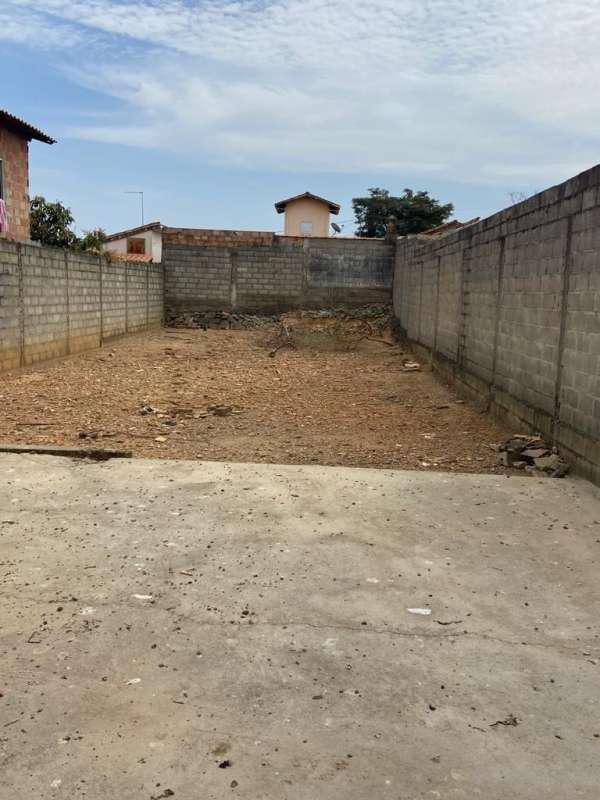 Lote, Moradas da Lapinha, 0 Quarto, 0 Vaga