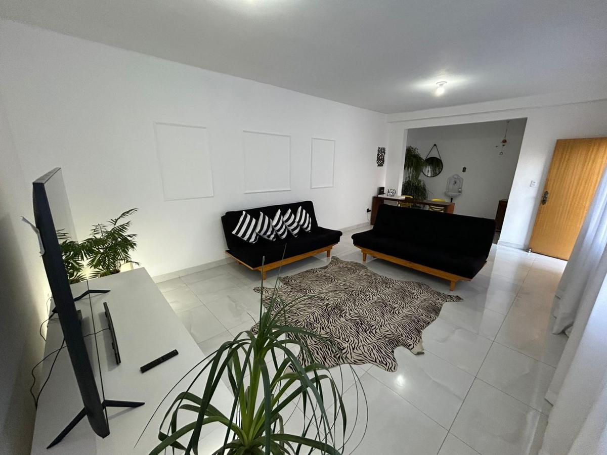 Casa, Santa Cruz Industrial, 3 Quartos, 5 Vagas, 1 Suíte