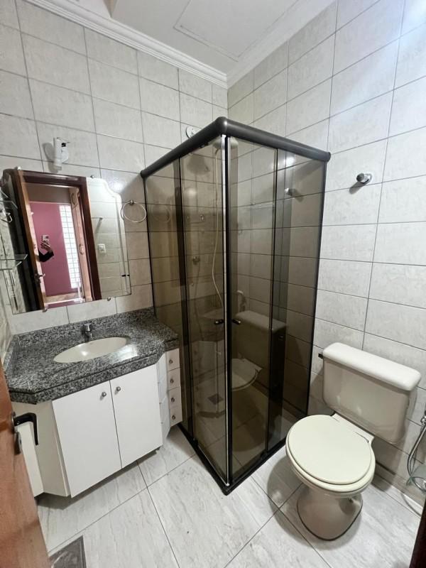 Casa, Castelo, 3 Quartos, 1 Vaga, 1 Suíte