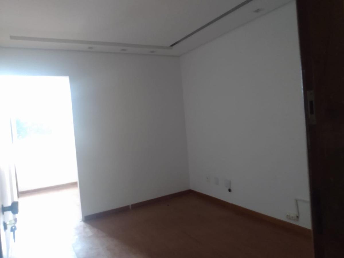 Sala, Barro Preto, 0 Quarto, 0 Vaga