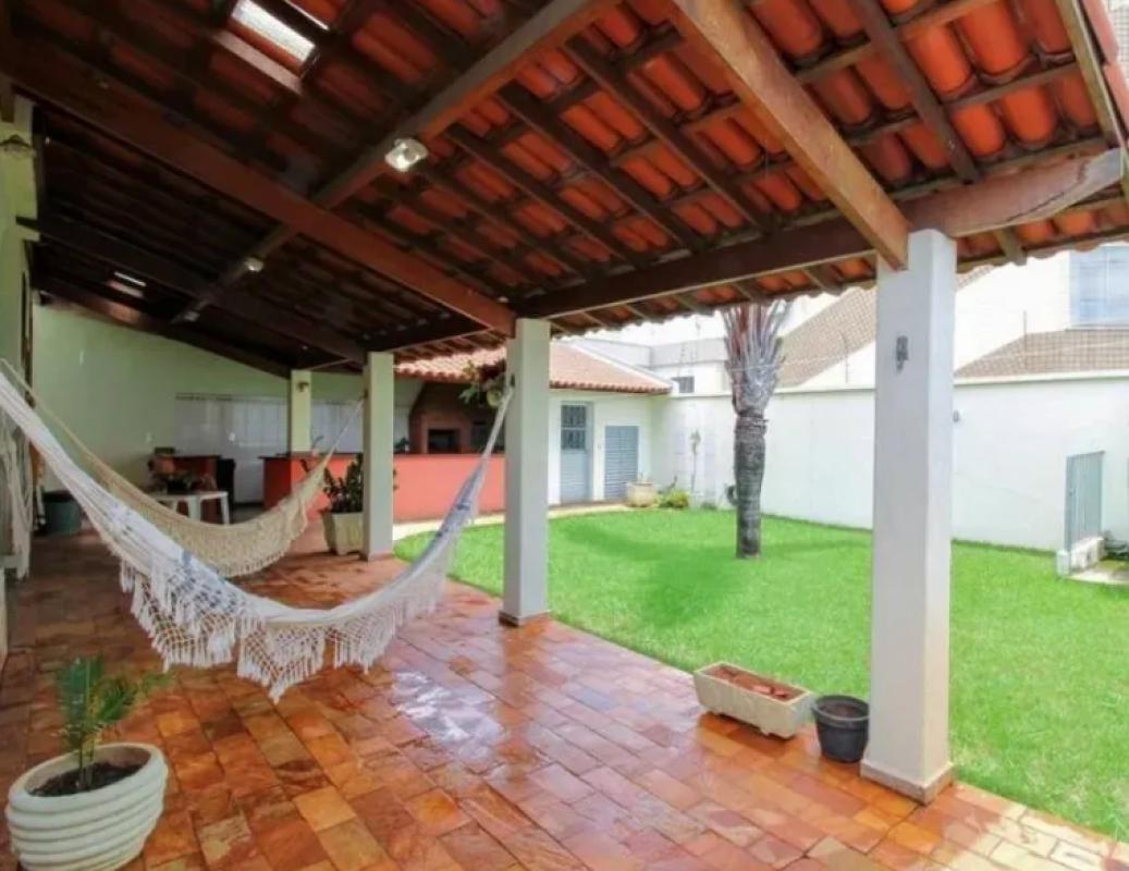 Casa, Castelo, 4 Quartos, 5 Vagas, 4 Suítes