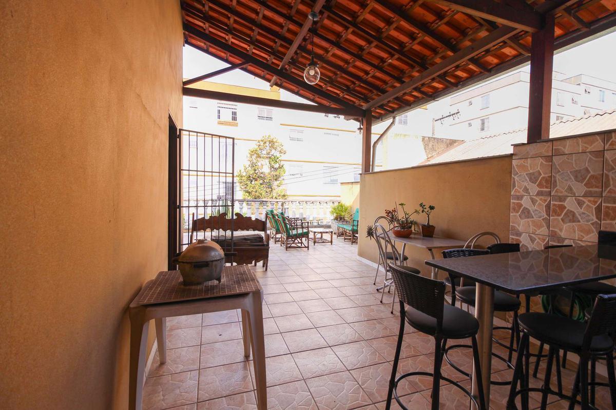Casa, Carlos Prates, 4 Quartos, 2 Vagas, 1 Suíte