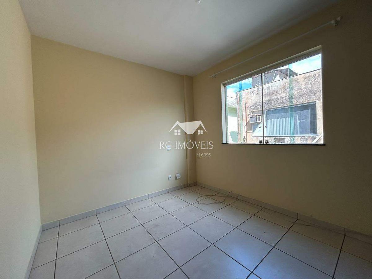 Apartamento, Barreiro, 4 Quartos, 2 Vagas, 1 Suíte