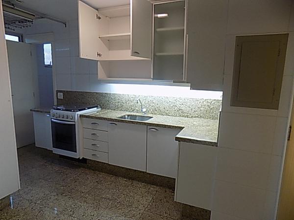 Apartamento, Funcionários, 2 Quartos, 2 Vagas, 1 Suíte