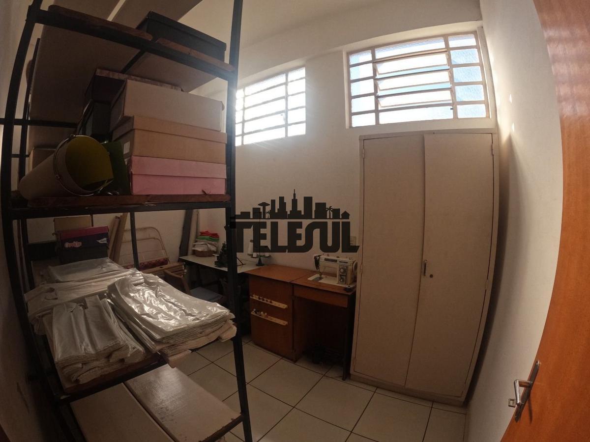 Galpão, Centro, 0 Quarto, 0 Vaga