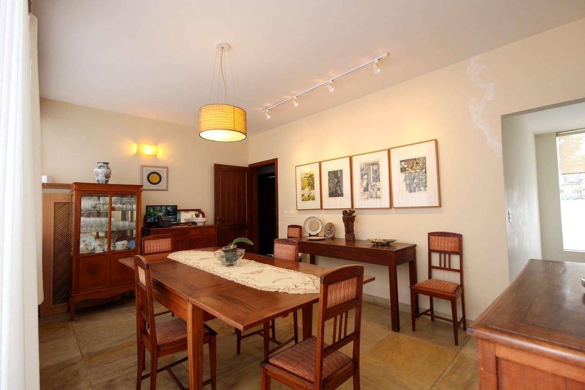 Casa, Serra, 4 Quartos, 5 Vagas, 1 Suíte