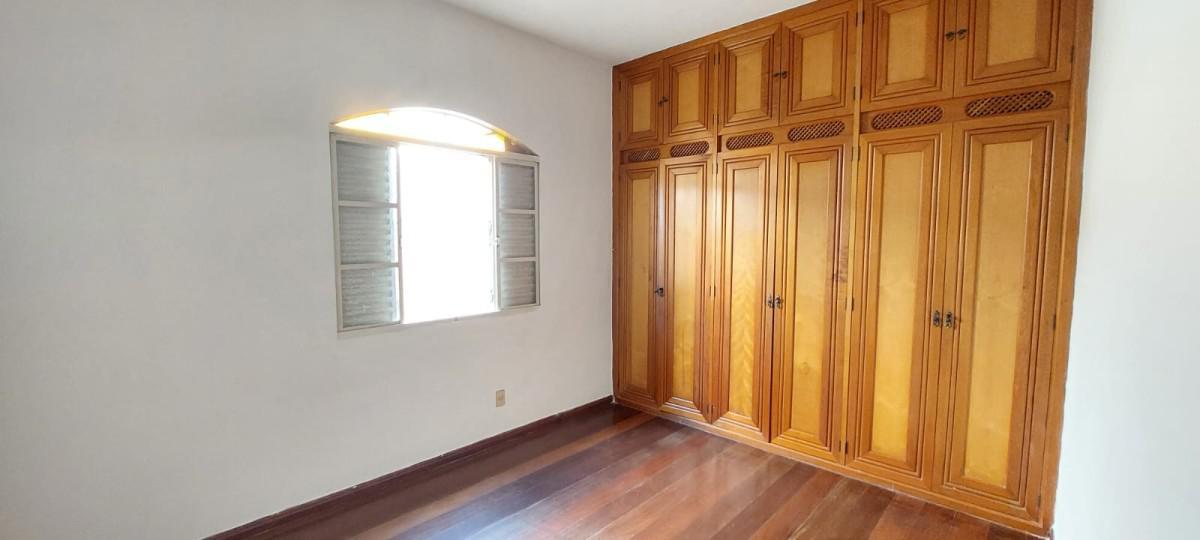 Casa, Carlos Prates, 4 Quartos, 2 Vagas, 1 Suíte