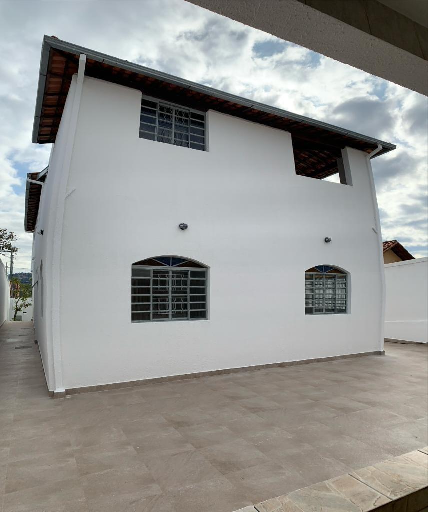 Casa, Candelária, 5 Quartos, 10 Vagas, 1 Suíte