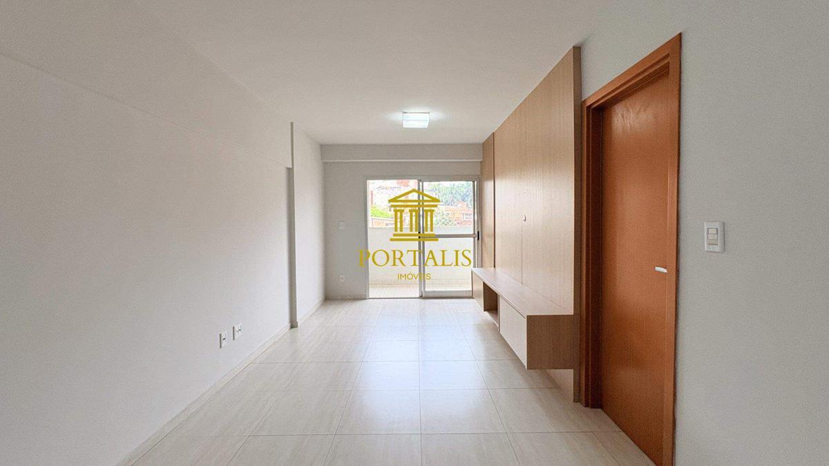 Apartamento, Sagrada Família, 3 Quartos, 2 Vagas, 1 Suíte