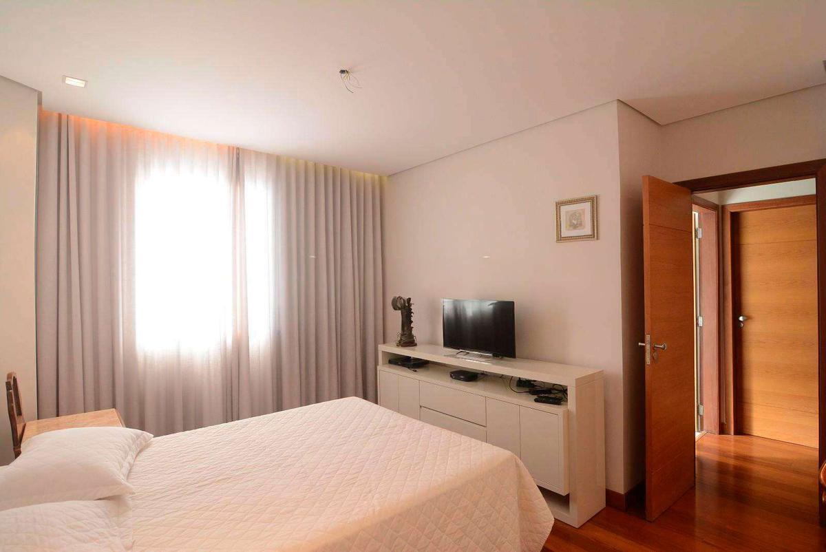 Cobertura, Savassi, 4 Quartos, 3 Vagas, 1 Suíte