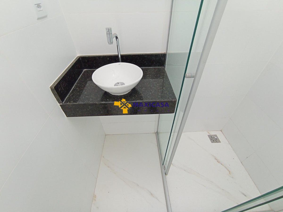 Casa, Santa Branca, 2 Quartos, 2 Vagas, 2 Suítes