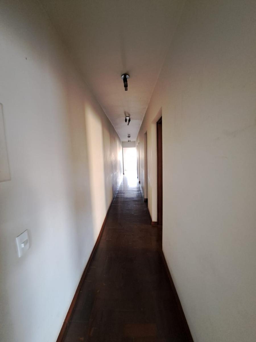 Casa, Centro, 3 Quartos, 0 Vaga, 1 Suíte