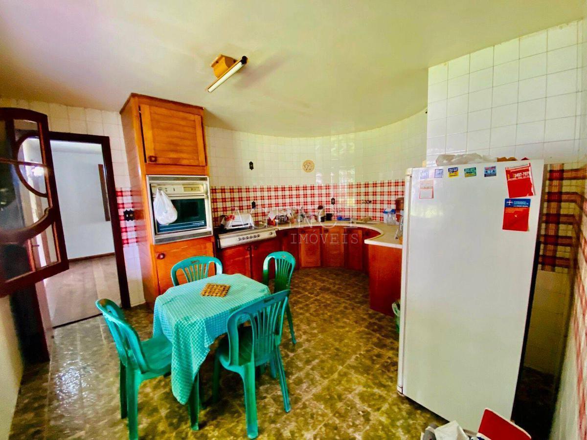 Casa, Bandeirantes (pampulha), 4 Quartos, 0 Vaga, 1 Suíte