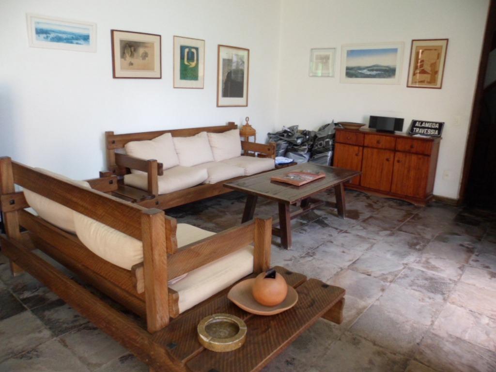 Casa, Cachoeirinha, 4 Quartos, 3 Vagas, 1 Suíte