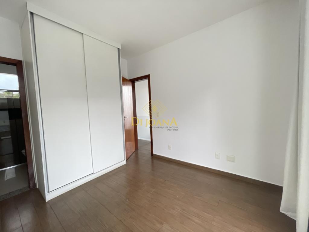 Casa, Bom Retiro, 3 Quartos, 2 Vagas, 2 Suítes