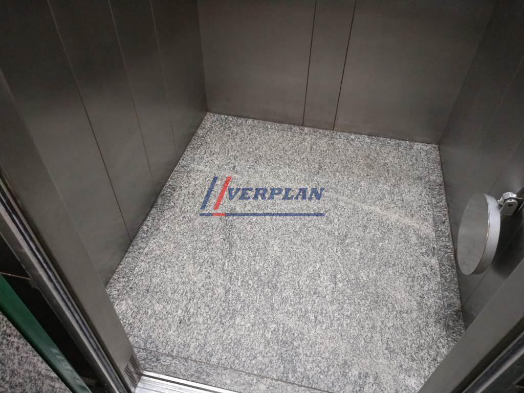 Sala, Funcionários, 1 Vaga