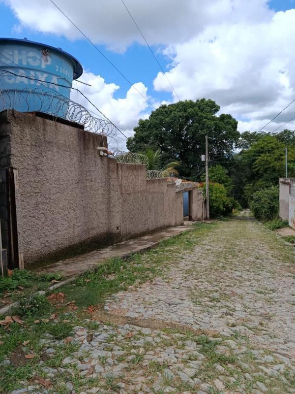 Fazenda, Bandeirinhas, 2 Quartos, 6 Vagas, 1 Suíte