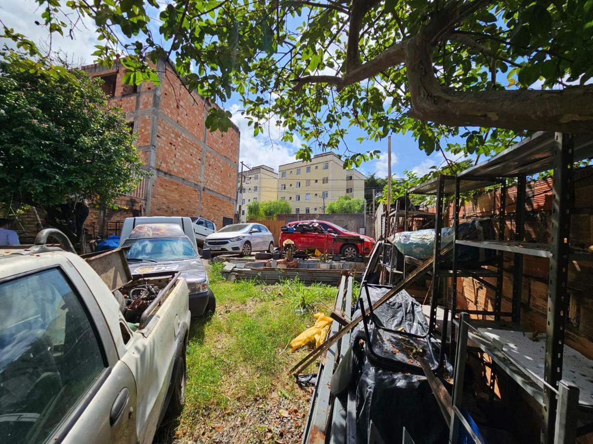Lote, Ouro Minas, 0 Quarto, 20 Vagas