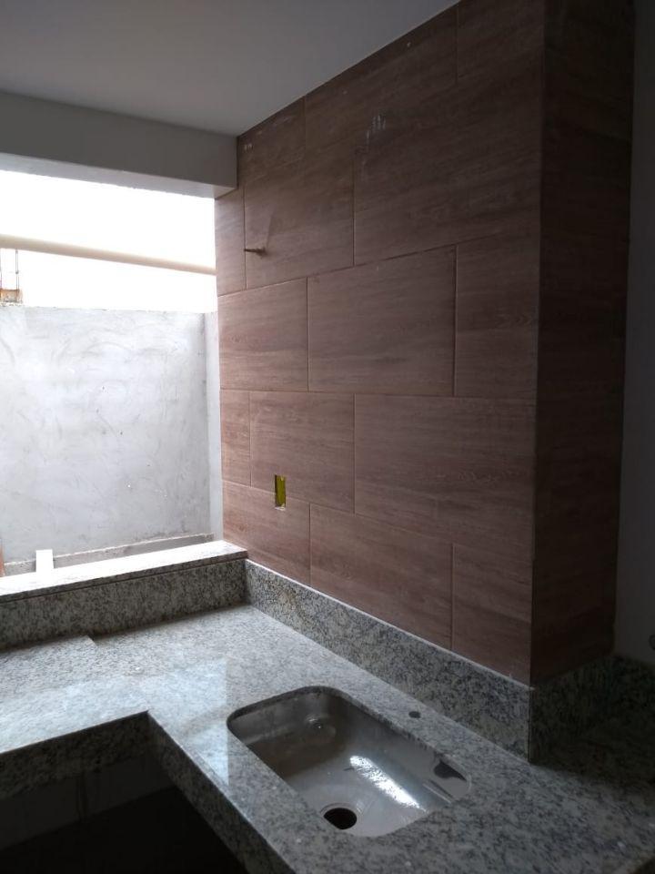 Casa, Piratininga (venda Nova), 3 Quartos, 2 Vagas, 32 Suítes