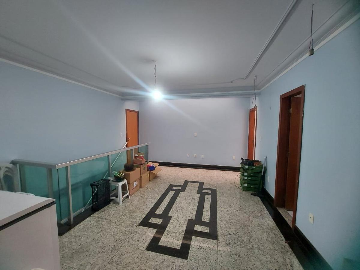 Casa, Nova Floresta, 6 Quartos, 3 Vagas, 4 Suítes