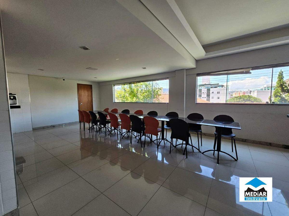 Apartamento, Sagrada Família, 3 Quartos, 2 Vagas, 1 Suíte