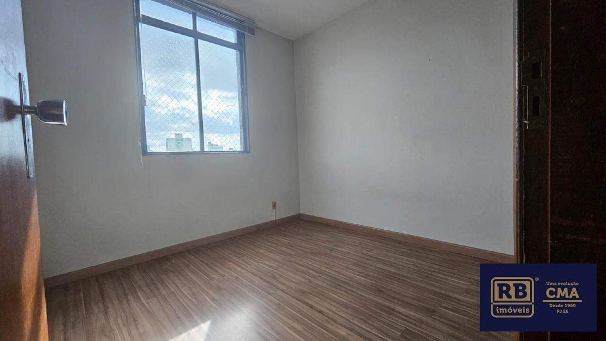 Apartamento, Sagrada Família, 2 Quartos, 1 Vaga