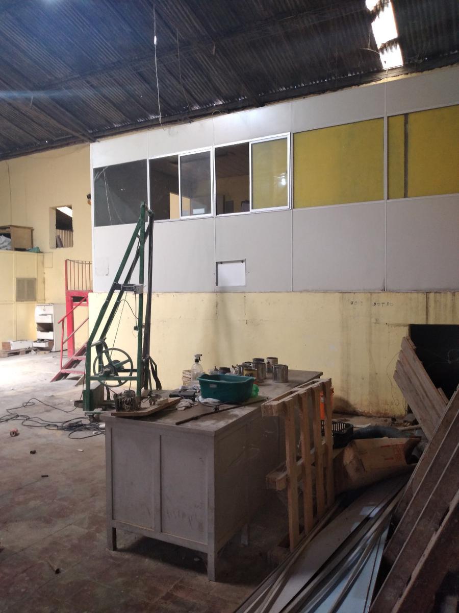 Galpão, Jardim Montanhês, 0 Quarto, 0 Vaga