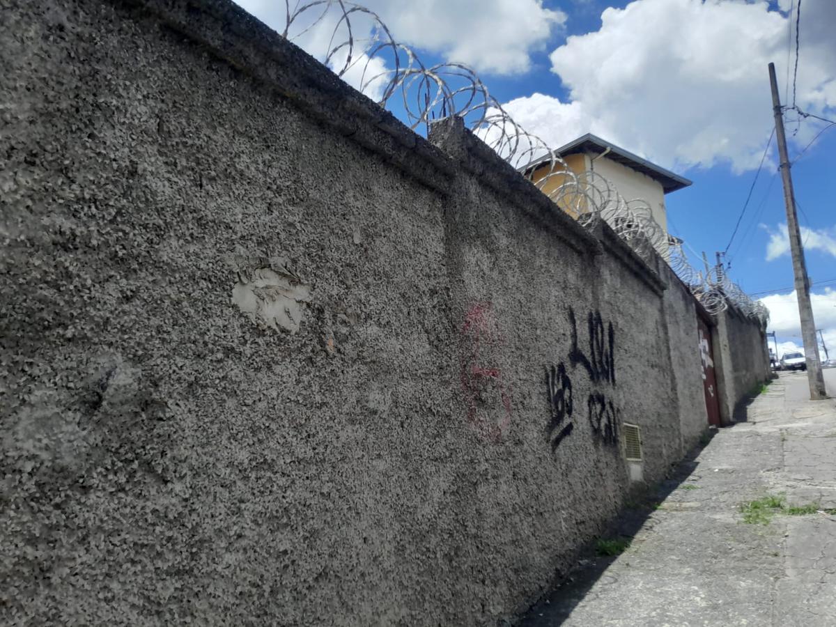 Prédio, Floramar, 0 Quarto, 0 Vaga