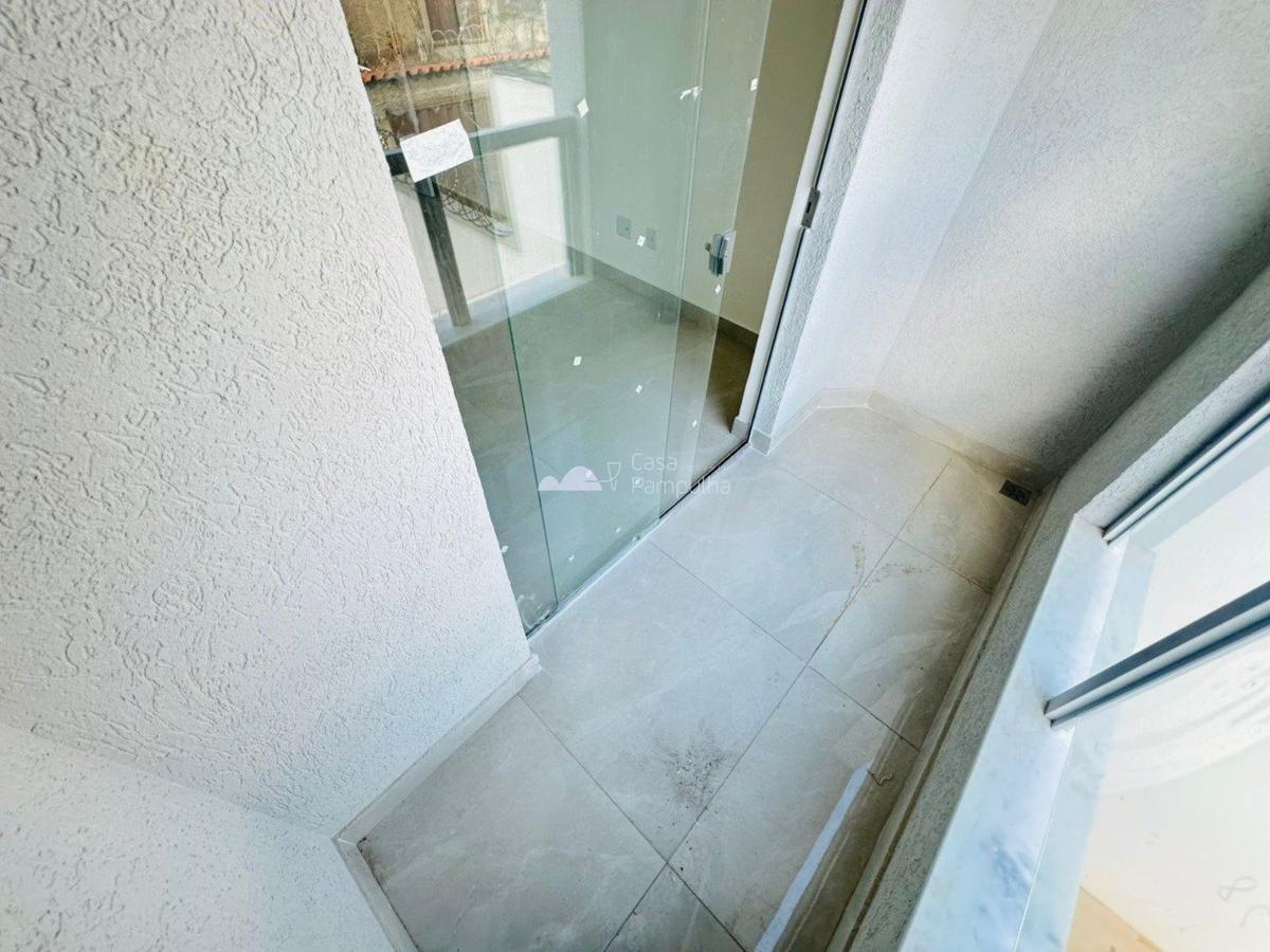 Casa, Floramar, 2 Quartos, 1 Vaga, 2 Suítes