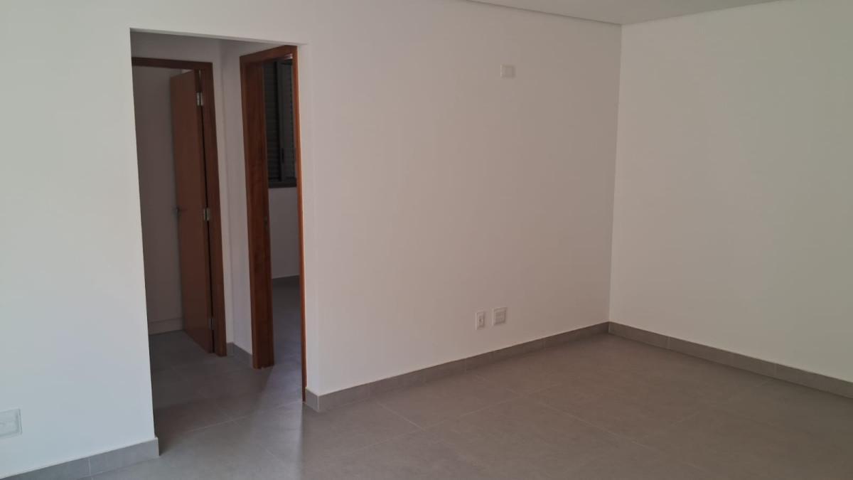 Cobertura, Sagrada Família, 2 Quartos, 3 Vagas, 1 Suíte