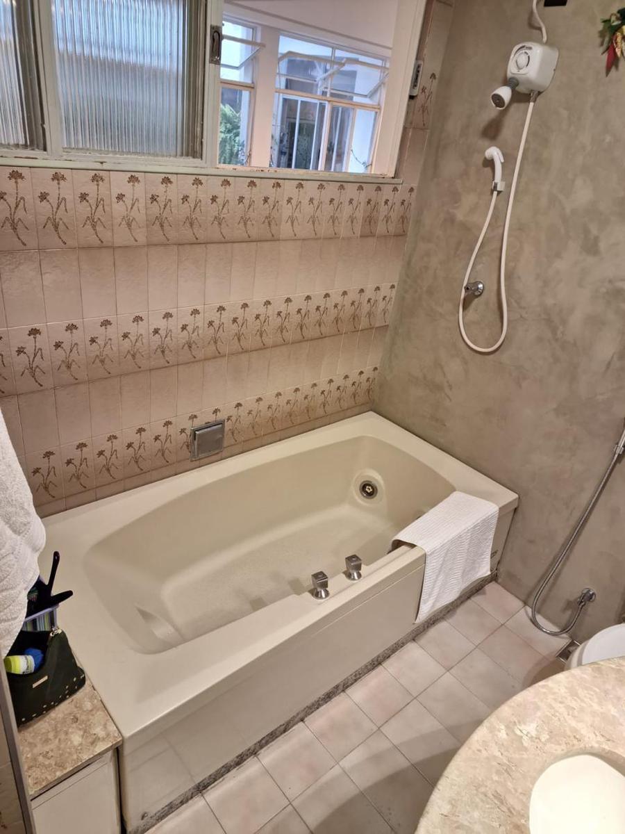 Casa, João Pinheiro, 4 Quartos, 0 Vaga, 2 Suítes